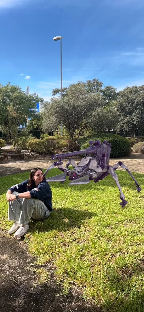 Criatura fantástica generada y proyectada en AR